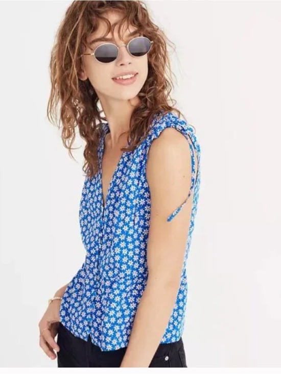 Madewell Tops - Madewell Belle Tank Top in Mini Daisy RV$78